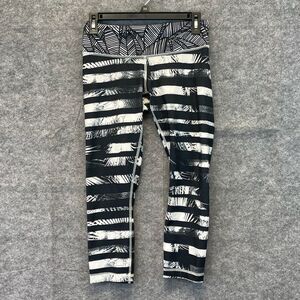 LULULEMON Leggings Size 6 Black White Striped Wunder Under Crop II Shady Palms